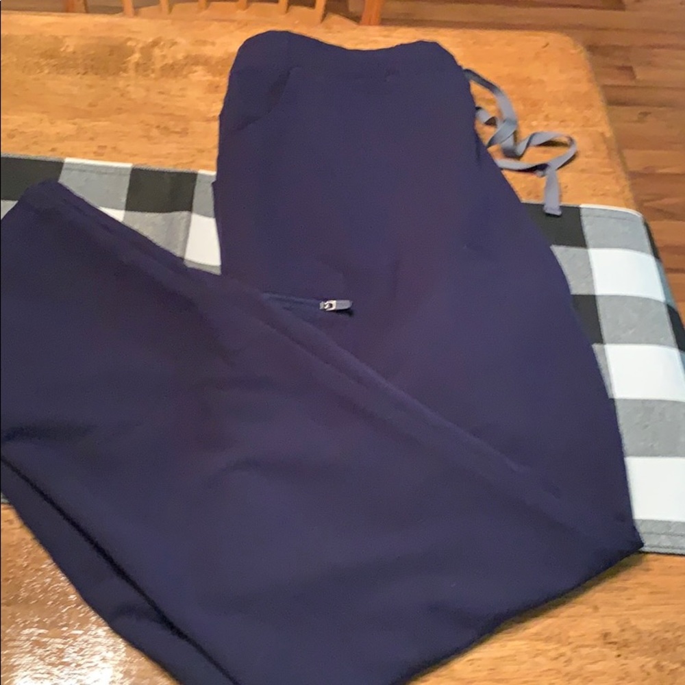 Figs navy scrub pants